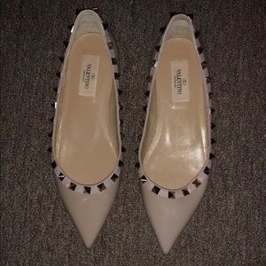 100% AUTHENTIC Valentino Rockstud Flats